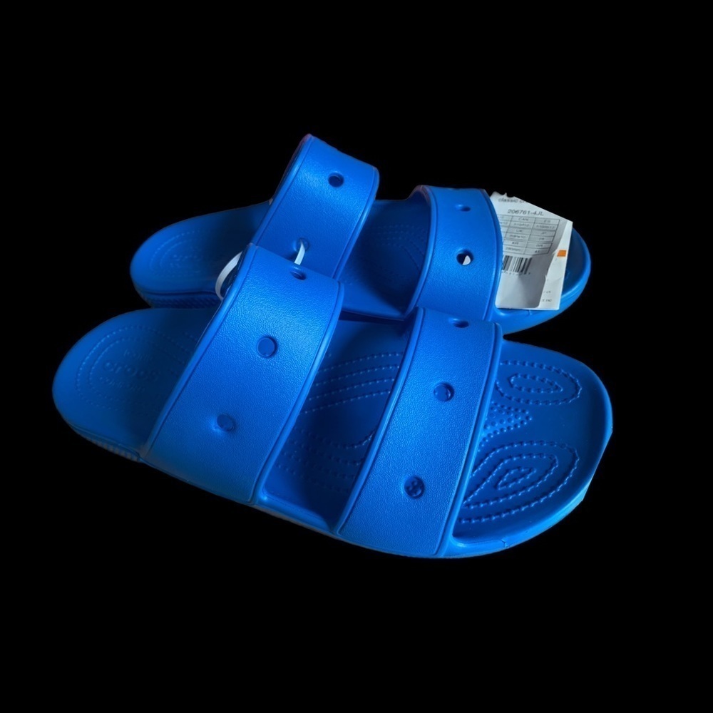 CROCS - M10/W12 - BNWT - Royal Blue - Classic Crocs Sandal